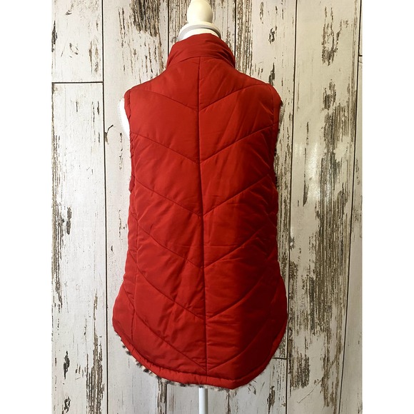Reversable Red And Cheetah Vest - Picture 3 of 5
